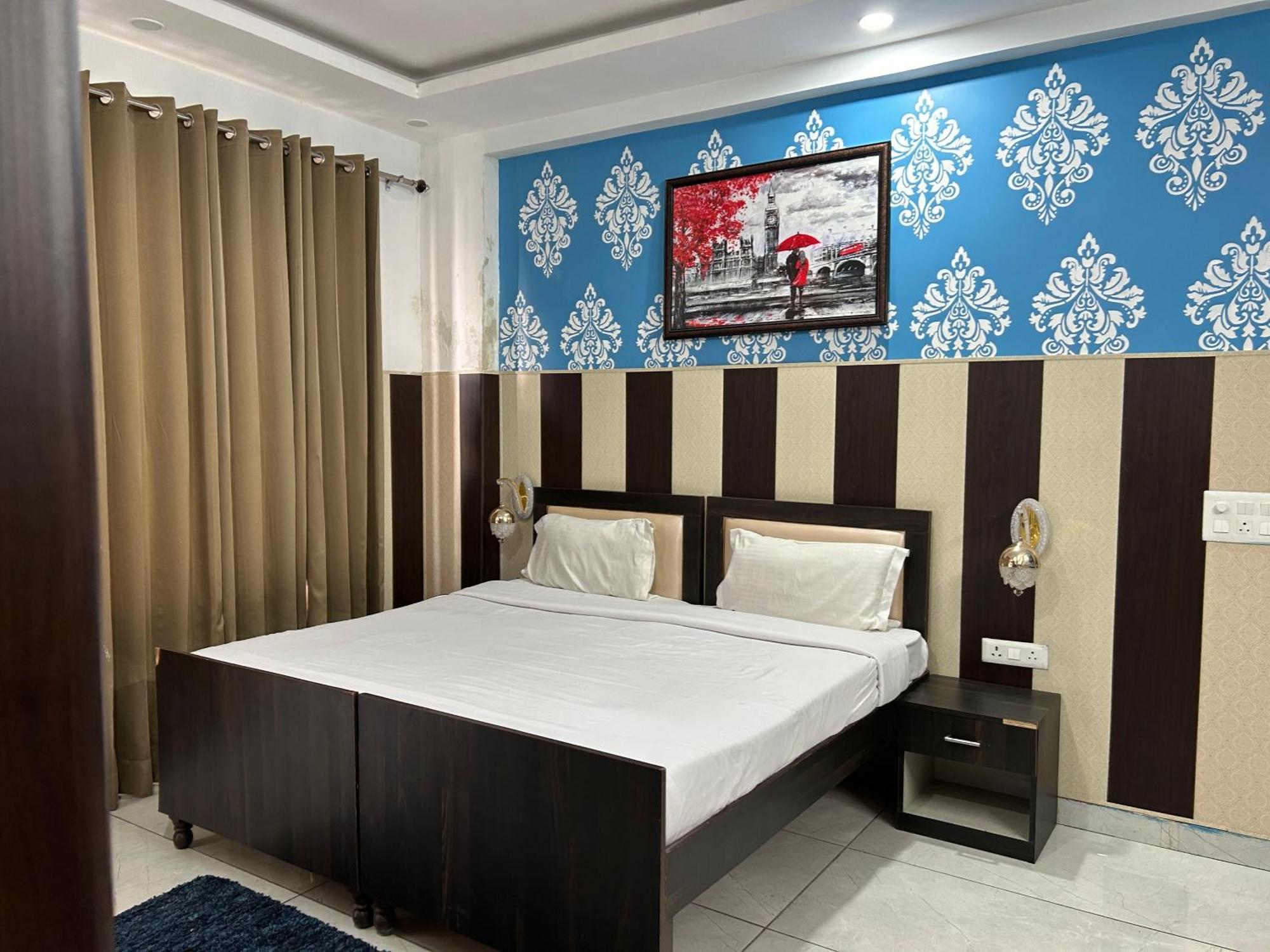 Tanvi Premium Residency Near Artemis Hospital, Gurugram Hotel Gurgáon Kültér fotó